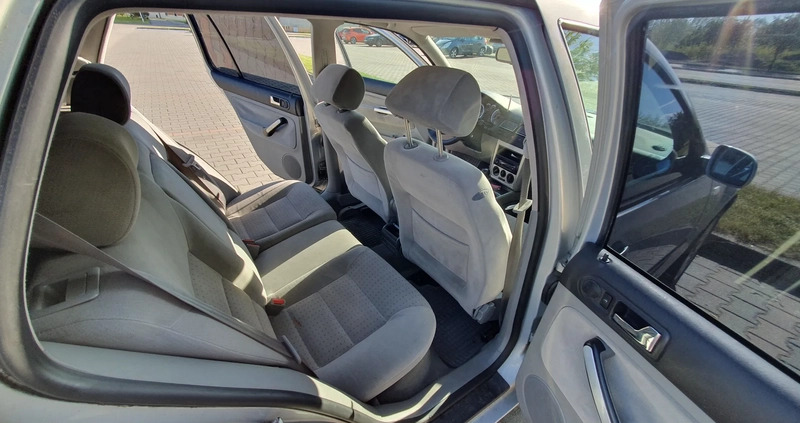 Volkswagen Golf cena 6500 przebieg: 245400, rok produkcji 2000 z Łomża małe 79